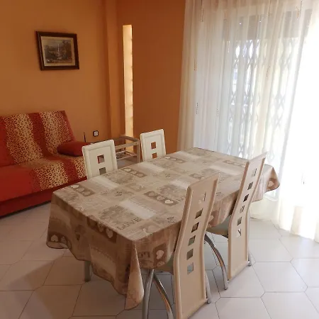 Alegria Id85 Apartment
